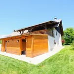 Small Wooden And Zgornja Dobrava Apartment *