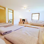 Apartment Small Wooden And Zgornja Dobrava *