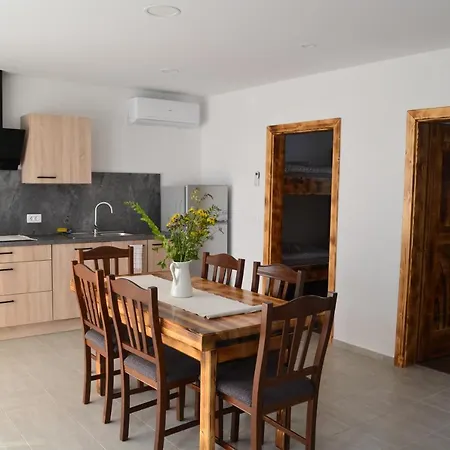 Apartament Small Wooden And Zgornja Dobrava Radovljica